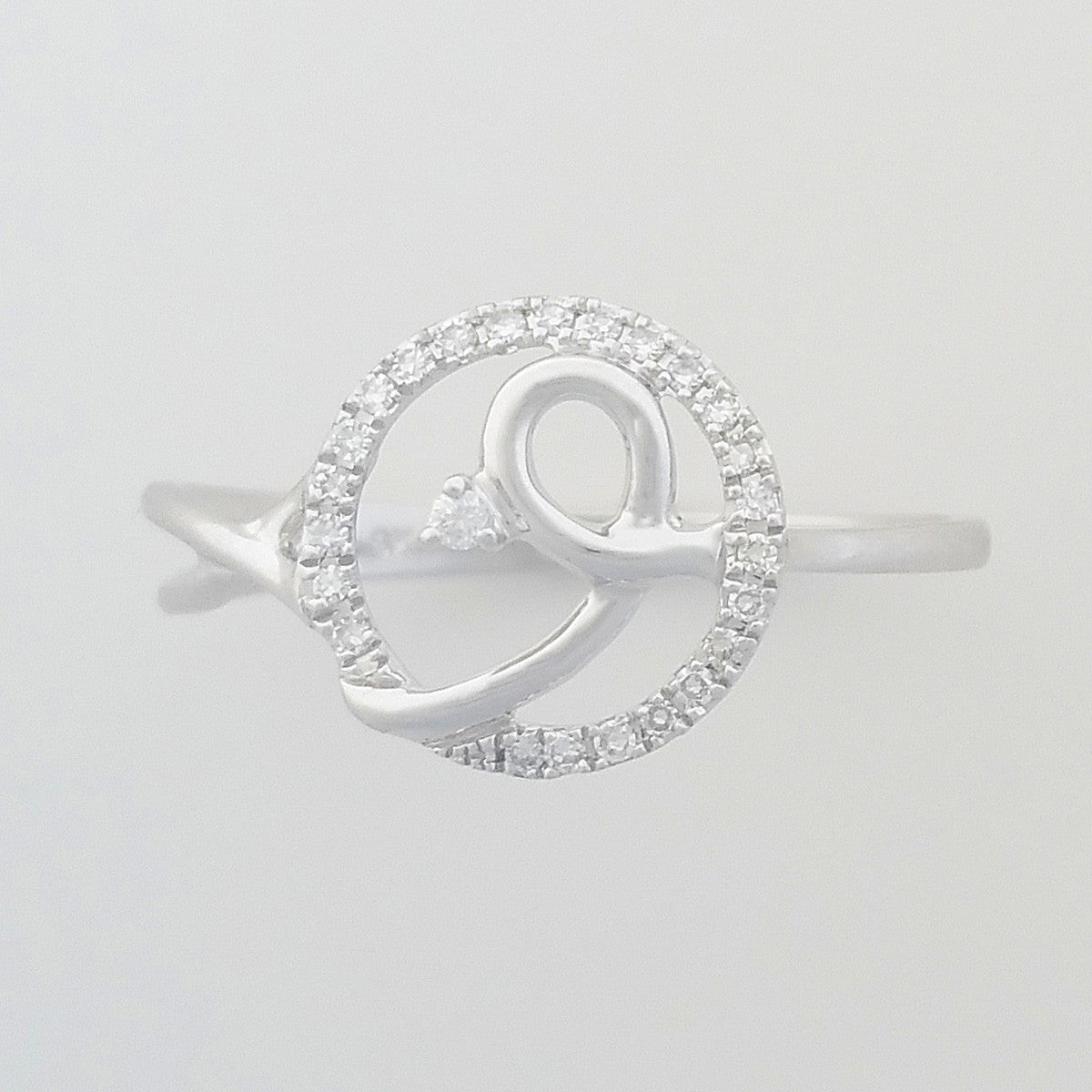 9K SOLID WHITE GOLD NATURAL DIAMOND HALO RING WITH 25 DIAMONDS.
