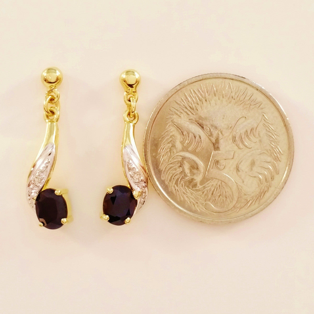 9K SOLID GOLD 1.15CT NATURAL BLACK SAPPHIRE AND DIAMOND DROP EARRINGS.