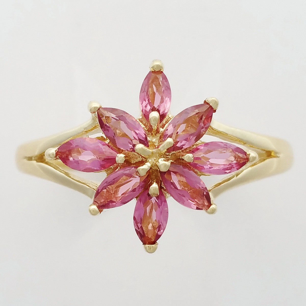 9K SOLID YELLOW GOLD 0.65CT NATURAL PINK TOURMALINE CLUSTER RING.