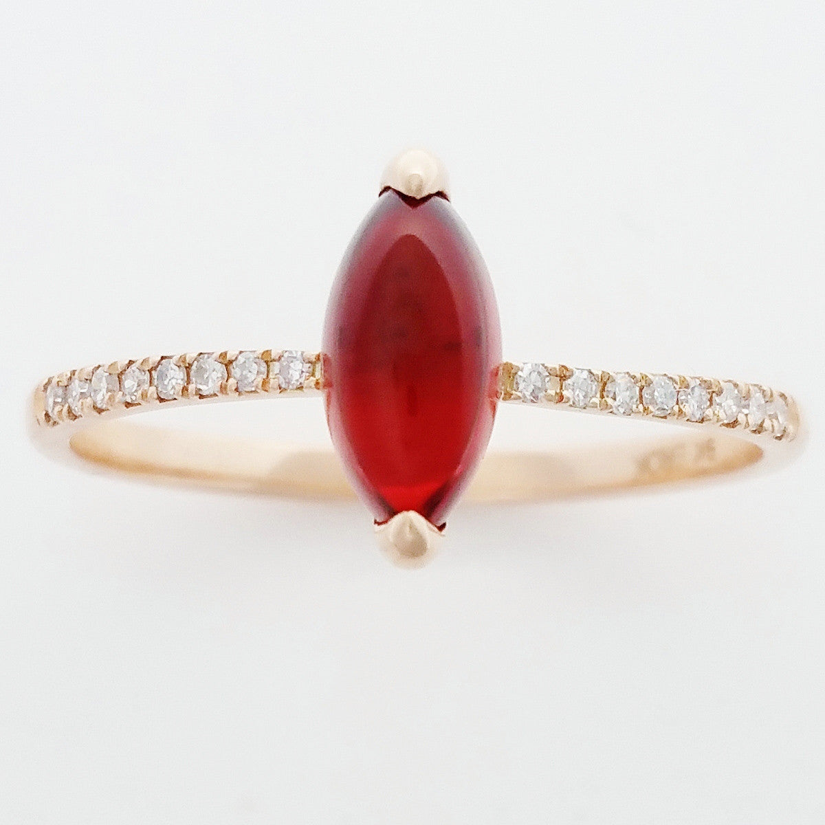 9K SOLID ROSE GOLD 1.02CT NATURAL MARQUISE GARNET RING WITH 16 DIAMONDS.