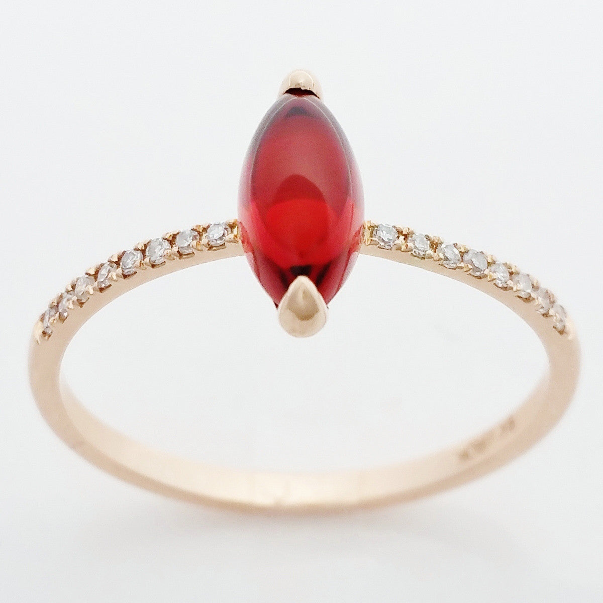 9K SOLID ROSE GOLD 1.02CT NATURAL MARQUISE GARNET RING WITH 16 DIAMONDS.