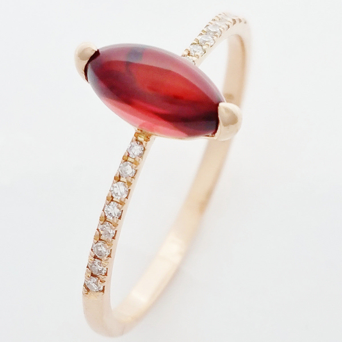 9K SOLID ROSE GOLD 1.02CT NATURAL MARQUISE GARNET RING WITH 16 DIAMONDS.