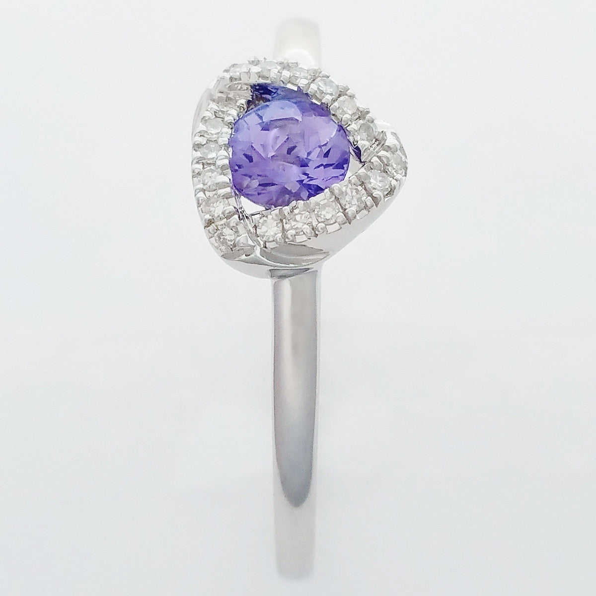9K SOLID WHITE GOLD 0.30CT NATURAL TANZANITE HALO RING WITH 18 DIAMONDS.