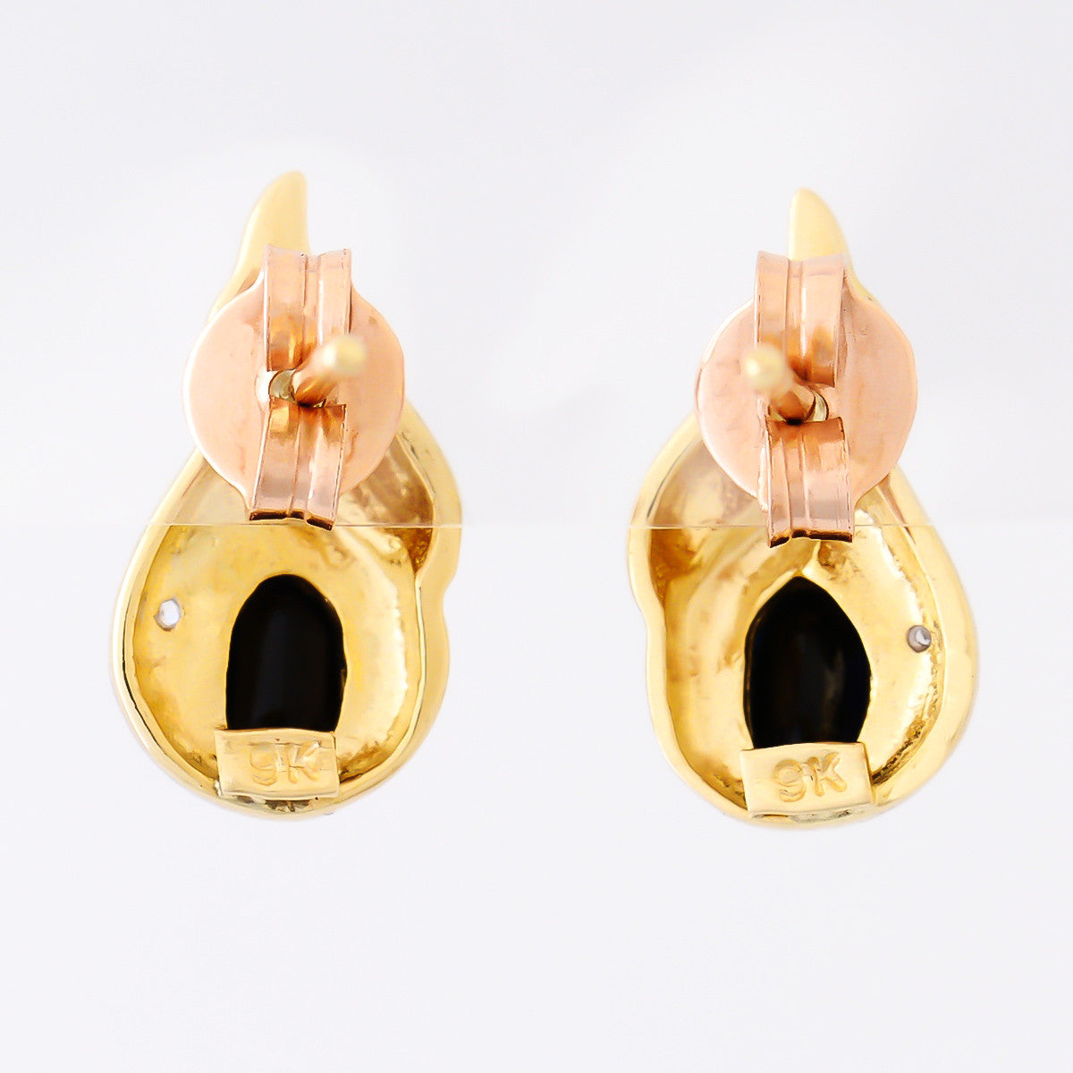 9K SOLID GOLD 0.80CT BLACK SAPPHIRE AND DIAMOND STUD EARRINGS.