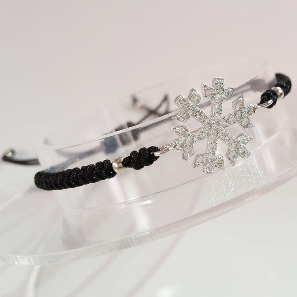925 STERLING SILVER CZ CRYSTAL SNOWFLAKE ON THREADED BRAIDED BRACELET.