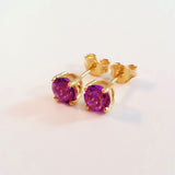 9K SOLID GOLD 0.91CT NATURAL PURPLE AMETHYST STUD EARRINGS.