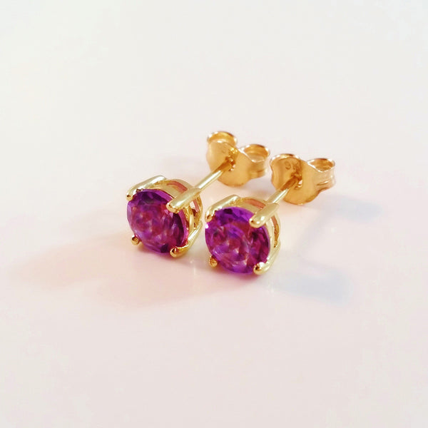 9K SOLID GOLD 0.91CT NATURAL PURPLE AMETHYST STUD EARRINGS.