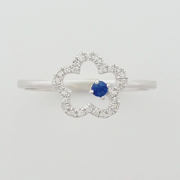9K SOLID WHITE GOLD 0.05CT NATURAL SAPPHIRE RING WITH 28 DIAMONDS.