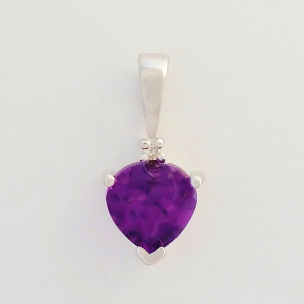 9K SOLID WHITE GOLD 0.50CT NATURAL AMETHYST AND DIAMOND PENDANT.