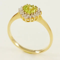 HANDMADE 9K SOLID YELLOW GOLD 0.55CT HEART CUT PERIDOT AND 16 DIAMOND RING.