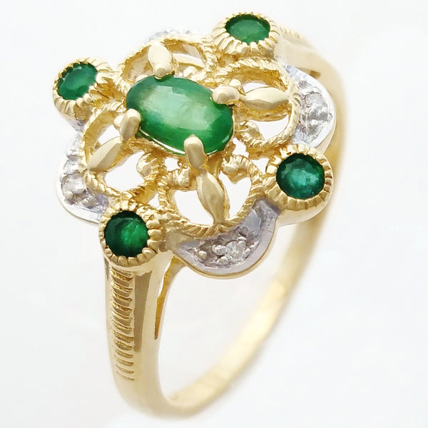 9K SOLID GOLD 0.40CT NATURAL EMERALD VINTAGE STYLE RING WITH 4 DIAMONDS.