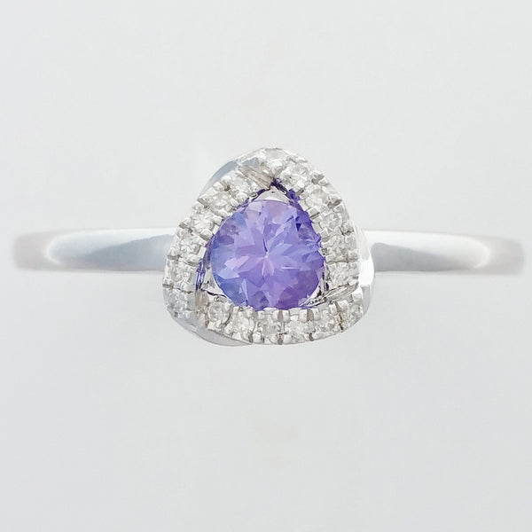 9K SOLID WHITE GOLD 0.30CT NATURAL TANZANITE HALO RING WITH 18 DIAMONDS.