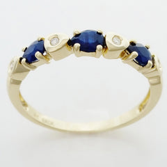 9K SOLID GOLD 0.50CT NATURAL AUSTRALIAN PEAR CUT SAPPHIRE RING WITH 4 DIAMONDS.