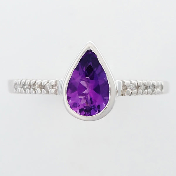 9K SOLID WHITE GOLD 0.70CT NATURAL PEAR CUT AMETHYST RING WITH 8 DIAMONDS.