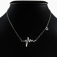 925 STERLING SILVER NECKLACE WITH SOLID SILVER EKG HEARTBEAT CHARM PENDANT.