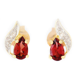 9K SOLID GOLD 0.45CT NATURAL GARNET AND DIAMOND STUD EARRINGS.