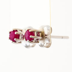 9K SOLID WHITE GOLD 0.30CT NATURAL RUBY CLASSIC STUD EARRINGS.