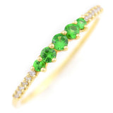 9K SOLID GOLD 0.30CT NATURAL GREEN GARNET RING WITH 12 DIAMONDS.