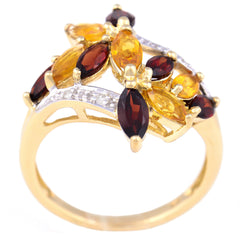 9K SOLID GOLD 2.10CT CITRINE & GARNET RETRO STYLE COCKTAIL RING WITH 4 DIAMONDS.
