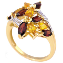 9K SOLID GOLD 2.10CT CITRINE & GARNET RETRO STYLE COCKTAIL RING WITH 4 DIAMONDS.