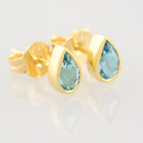 9K SOLID GOLD 0.40CT NATURAL SWISS BLUE TOPAZ TEARDROP STUD EARRINGS.