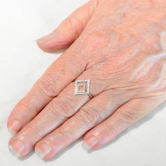 DISTINCTIVE 9K SOLID WHITE & ROSE GOLD NATURAL GEOMETRIC DESIGN 52 DIAMOND RING.