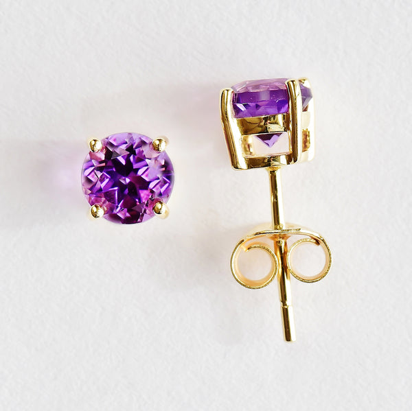 9K SOLID GOLD 1.20CT NATURAL PURPLE AMETHYST STUD EARRINGS.