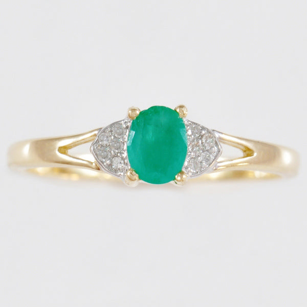 9K SOLID GOLD HANDMADE VINTAGE INSPIRED 0.50CT NATURAL EMERALD RING WITH 10 DIAMONDS.