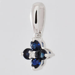9K SOLID WHITE GOLD 0.20CT SAPPHIRE CLUSTER PENDANT WITH CENTRE DIAMOND.